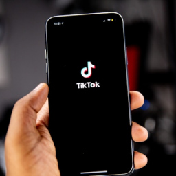 TikTok ponovo pod istragom zbog prenosa podataka korisnika na servere u Kini